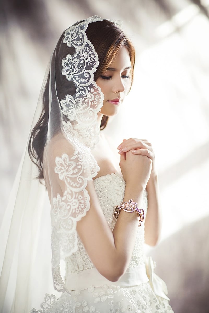 Bride Wedding Beauty